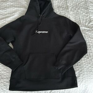 Supreme Hoodie